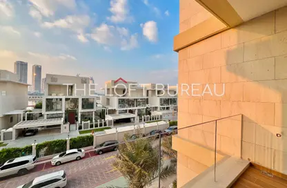 Apartment - 2 Bedrooms - 4 Bathrooms for sale in Crystal Residence - Gewan Island - The Pearl Island - Doha