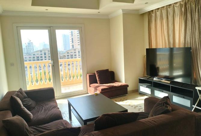 945612 - Property Image 2