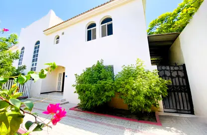 Villa - 4 Bedrooms - 3 Bathrooms for rent in New Salata - Salata - Doha
