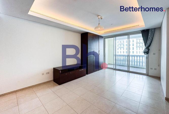 913799 - Property Image 3