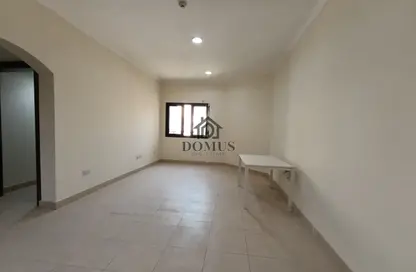 Apartment - 2 Bedrooms - 3 Bathrooms for rent in Al Zubair Bakkar Street - Al Sadd - Doha