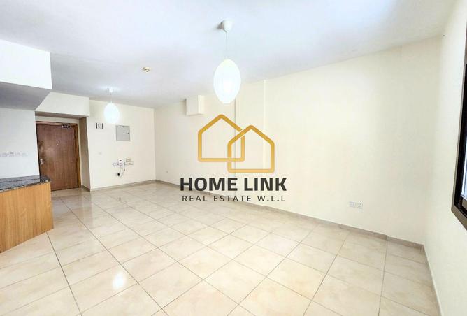 955965 - Property Main Image