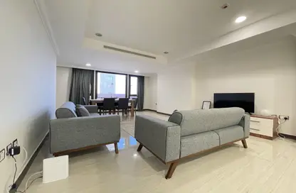 Apartment - 1 Bedroom - 2 Bathrooms for rent in East Porto Drive - Porto Arabia - The Pearl Island - Doha