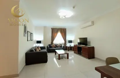 شقة - 2 غرف نوم - 2 حمامات للايجار في ام غوالينا تجارية - ام غويلينا - أم غويلينا - الدوحة