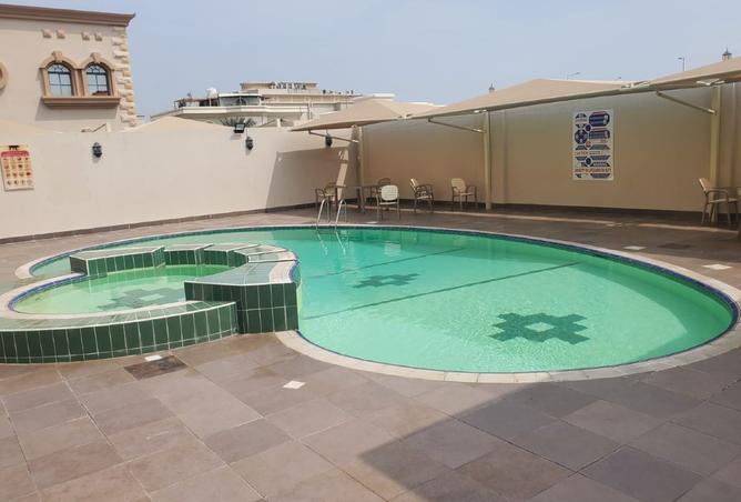 946502 - Property Image 2