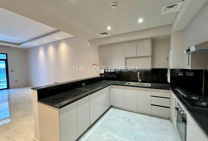 898238 - Property Image 3