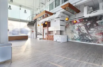 بناية كاملة - استوديو للايجار في شارع البنوك - مشيرب - الدوحة