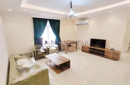 Apartment - 2 Bedrooms - 2 Bathrooms for rent in Al Nasr Street - Al Nasr - Doha