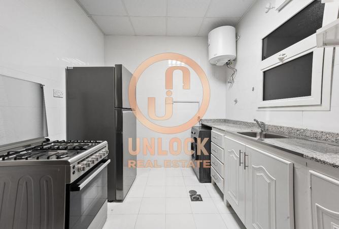 967837 - Property Image 2