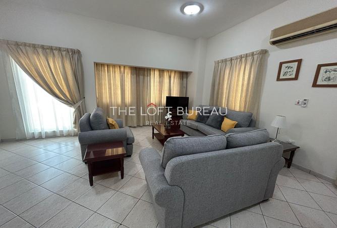 900777 - Property Image 2