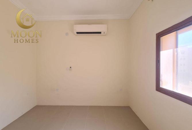 1005881 - Property Image 2