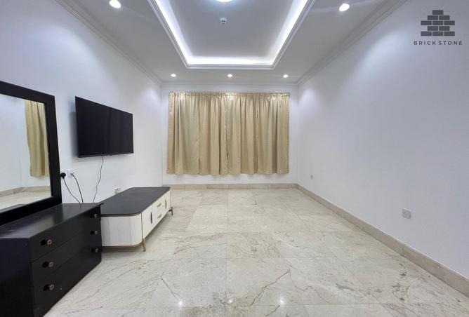 932805 - Property Main Image
