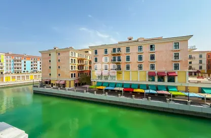 Apartment - 3 Bedrooms - 4 Bathrooms for rent in Murano - Qanat Quartier - The Pearl Island - Doha