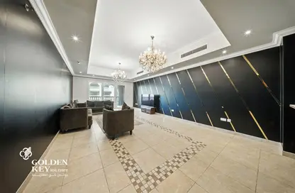 Apartment - 1 Bedroom - 2 Bathrooms for rent in East Porto Drive - Porto Arabia - The Pearl Island - Doha