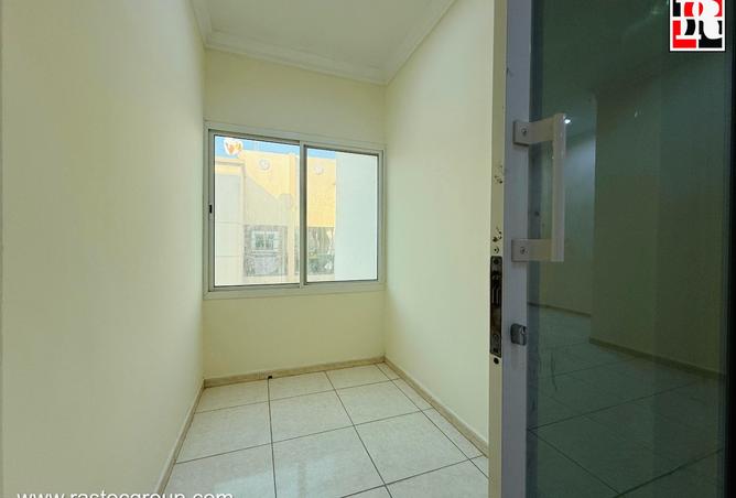985785 - Property Image 3