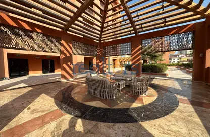 Apartment - 2 Bedrooms - 3 Bathrooms for rent in Porto Arabia Townhouses - Porto Arabia - The Pearl Island - Doha