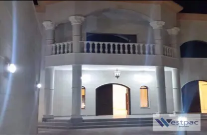 Villa - 5 Bedrooms - 6 Bathrooms for rent in Al Dafna - Doha