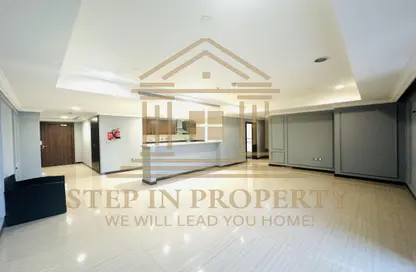 Apartment - 2 Bedrooms - 3 Bathrooms for rent in East Porto Drive - Porto Arabia - The Pearl Island - Doha