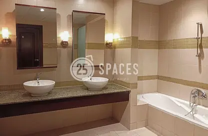 Apartment - 3 Bedrooms - 4 Bathrooms for sale in East Porto Drive - Porto Arabia - The Pearl Island - Doha