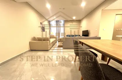 Apartment - 2 Bedrooms - 2 Bathrooms for rent in The Pearl Island - Doha