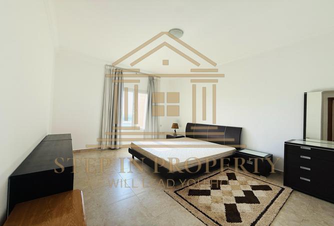 968544 - Property Image 2