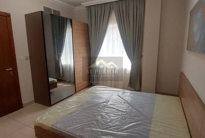 930403 - Property Image 2