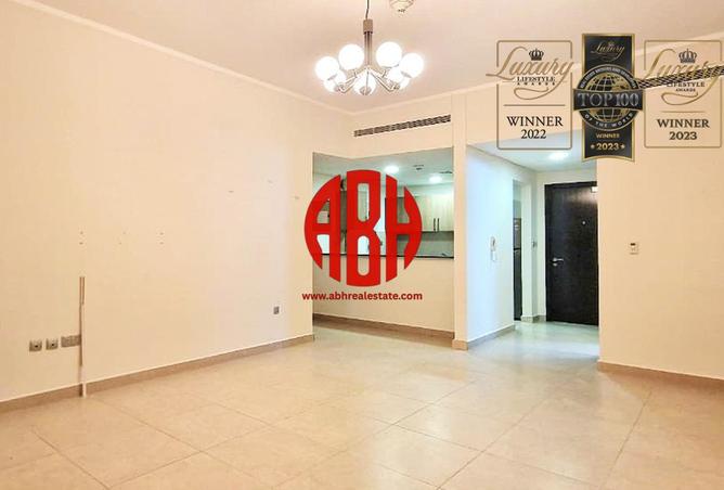 977669 - Property Image 2