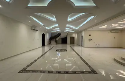 شقة - 7 غرف نوم - 7 حمامات للايجار في فلل واست باي لاغون - وست باي لاجون - بحيرة وست لاجون - الدوحة