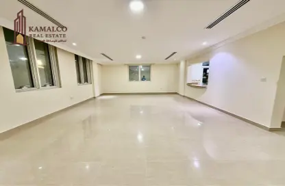 شقة - 4 غرف نوم - 5 حمامات للايجار في شقق مساكن المطار القديم - طريق المطار القديم - الدوحة