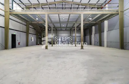 Warehouse - Studio - 1 Bathroom for sale in East Industrial Street - Birkat Al Awamer - Al Wakra