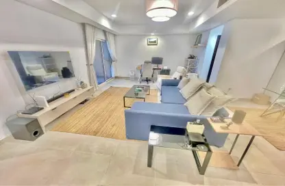 Apartment - 1 Bedroom - 2 Bathrooms for rent in Tower 27 - Viva Bahriyah - The Pearl Island - Doha
