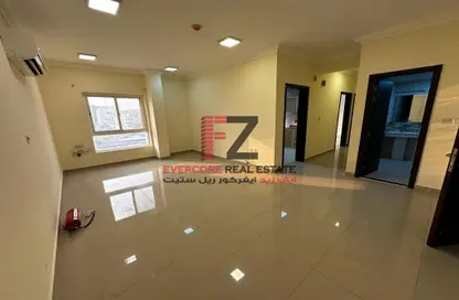 صورة لـ غرفة فارغة شقة - 2 غرف نوم - 3 حمامات للايجار في المنصورة - المنصورة - الدوحة ، صورة رقم 1