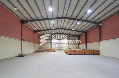 Warehouse - Studio for rent in Industrial Area 5 - Industrial Area - Industrial Area - Doha