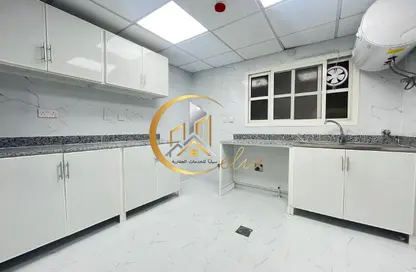 Apartment - 3 Bedrooms - 3 Bathrooms for rent in Thabit Bin Zaid Street - Al Mansoura - Doha