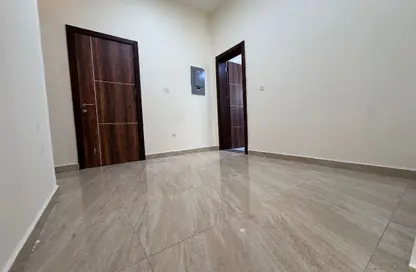 Apartment - 3 Bedrooms - 3 Bathrooms for rent in Al Sakhama - Doha