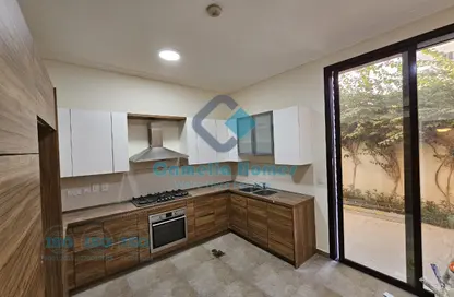 فيلا - 4 غرف نوم - 5 حمامات للايجار في الهلال - الهلال - الدوحة