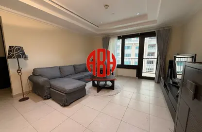 Apartment - 1 Bedroom - 2 Bathrooms for rent in West Porto Drive - Porto Arabia - The Pearl Island - Doha