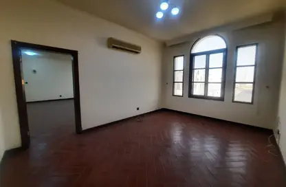 Villa - 6 Bedrooms - 6 Bathrooms for rent in West Bay Villas - West Bay - West Bay - Doha