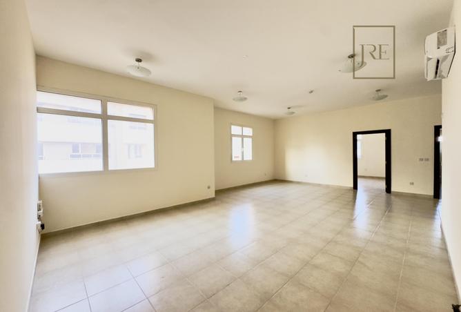 965798 - Property Main Image