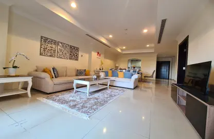 Apartment - 1 Bedroom - 2 Bathrooms for rent in The Pearl Island - Doha