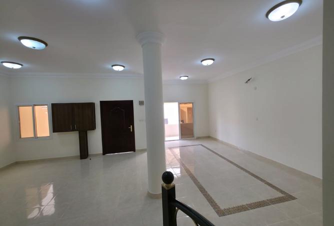 993215 - Property Image 3