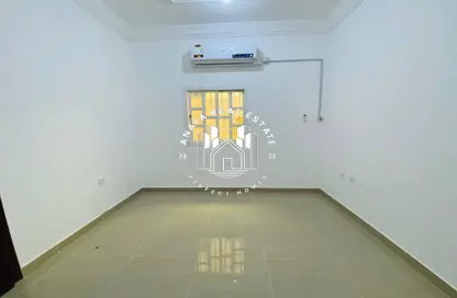 شقة - غرفة نوم - 1 حمام للايجار في مدينة خليفة - الدوحة شقة - غرفة نوم - 1 حمام للايجار في مدينة خليفة - الدوحة