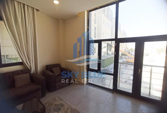 940899 - Property Image 2