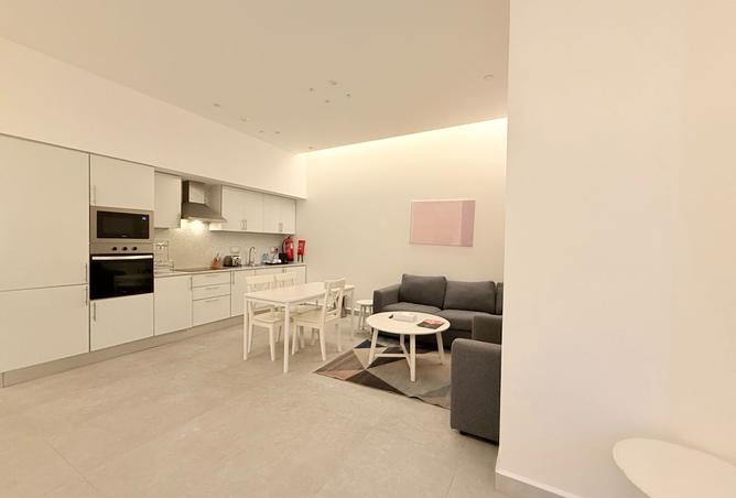 985297 - Property Main Image