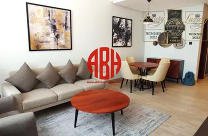 Apartment - 1 Bedroom - 2 Bathrooms for rent in Marina Tower 02 - Marina District - Lusail