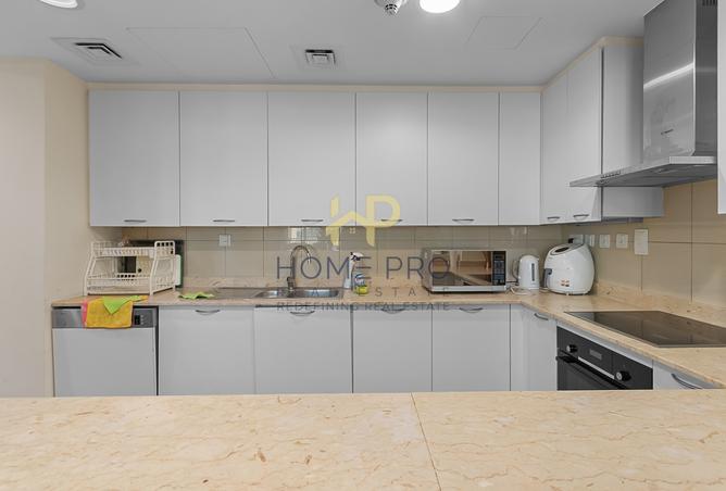 877069 - Property Image 3