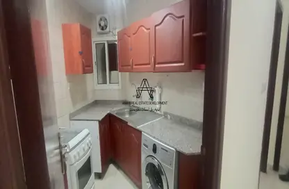 Apartment - 2 Bedrooms - 2 Bathrooms for rent in Al Mansoura - Al Mansoura - Doha