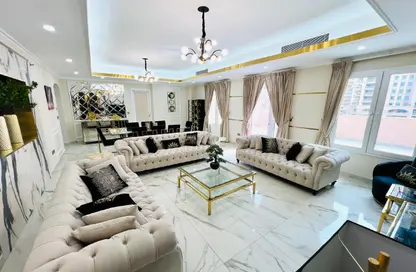 Apartment - 3 Bedrooms - 3 Bathrooms for rent in West Porto Drive - Porto Arabia - The Pearl Island - Doha