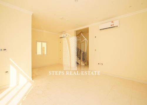 فيلا - 6 غرف نوم - 4 حمامات للكراء في أم صلال علي - أم صلال على - الدوحة