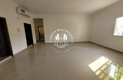 شقة - 2 غرف نوم - 2 حمامات للايجار في مدينة خليفة جنوب - مدينة خليفة - الدوحة